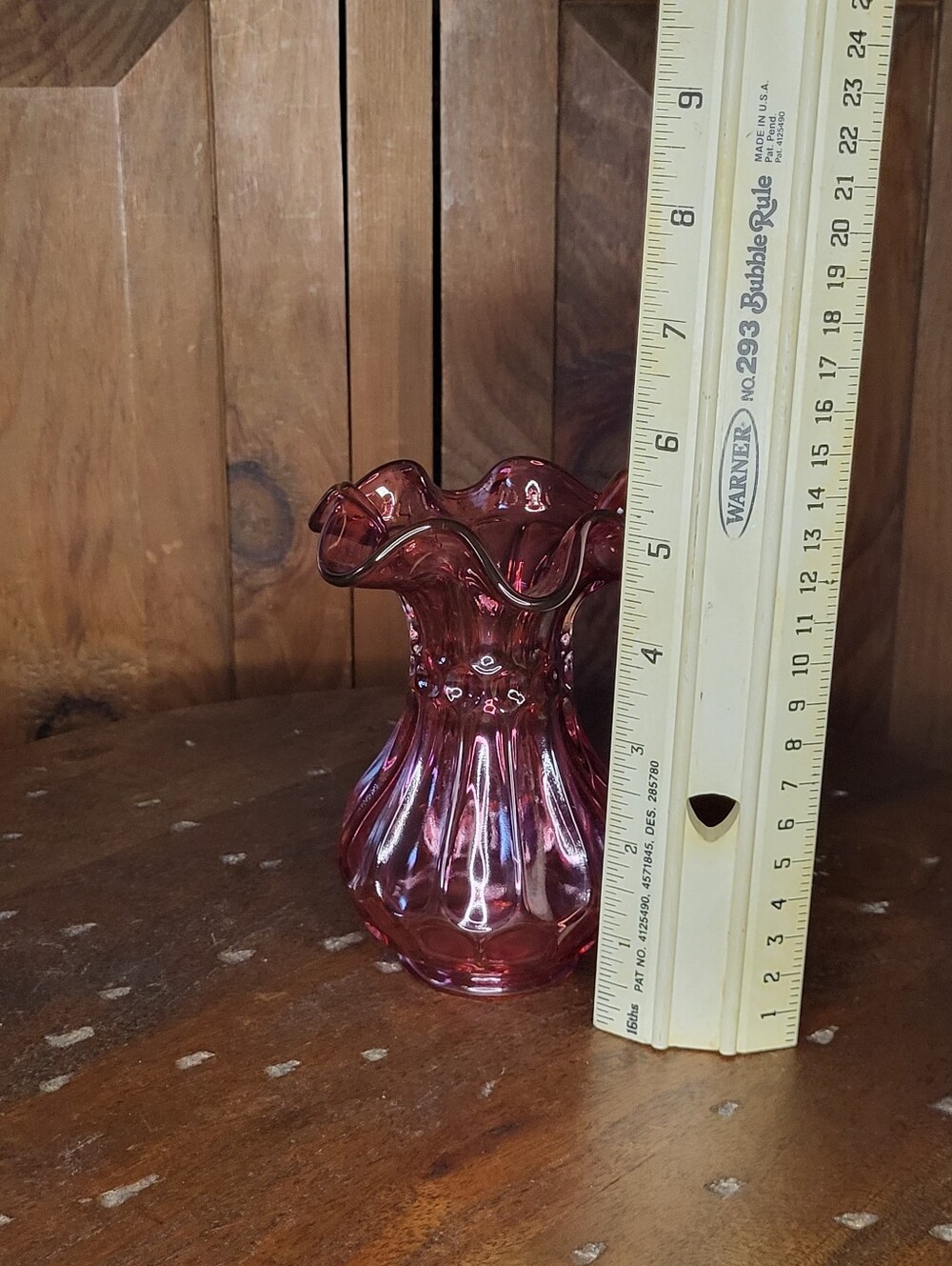 Fenton Ruffled Glass Vase - Picture 4 of 16